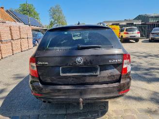 Skoda Superb 1.6 TDI DSG Aut Pano Stoelverw. picture 4