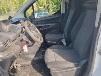 Peugeot Partner 1.5 BlueHDI Airco picture 13