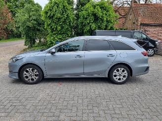Kia Ceed 1.5 T-GDi Aut. MHEV ExecutiveLine picture 2