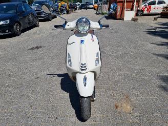 Vespa  Primavera 50 picture 8