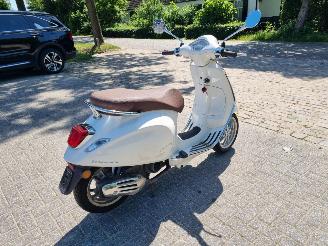 Vespa  Primavera 50 picture 5