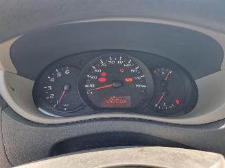 Renault Master DCI 165 L2 H2 Airco Navi picture 18