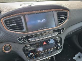 Hyundai Ioniq EV Premium Schuifdak Leder Stoelverw picture 19