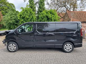 Schade bestelwagen Renault Trafic 2.0 DCI 150 Aut L2 Airco Navi 2024/4