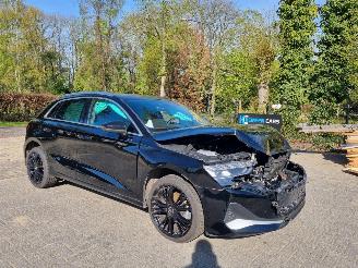 uszkodzony samochody osobowe Audi A3 30 TFSI Aut. Adv edition 2025/10
