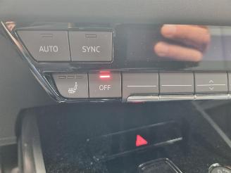 Audi Q4 e-tron 45 quattro 82 KHW SHZ Navi Led picture 20