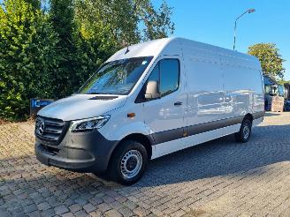 Damaged car Mercedes Sprinter PRO 317 Maxi LED Navi Stoelverw 2025/1