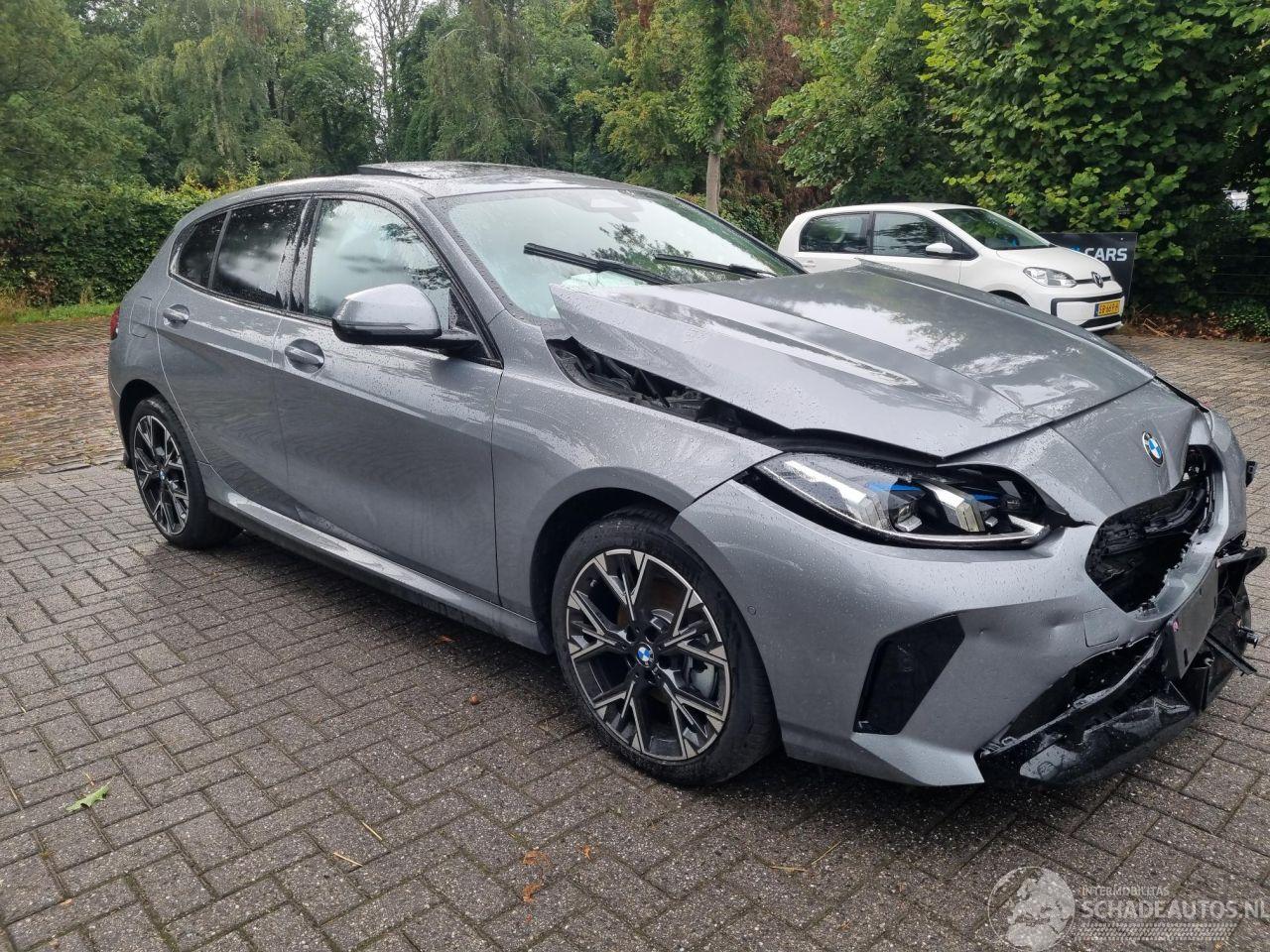 BMW 1-serie 116 Aut. Mpak Pano Navi Stoelverw. Harman Kardon
