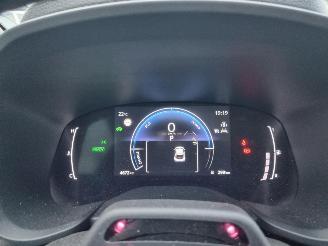 Toyota Aygo 115 Hybrid Pulse Softtop picture 14