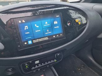 Toyota Aygo 115 Hybrid Pulse Softtop picture 15