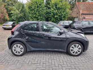 Toyota Aygo X 1.0 VVT-I Play Clima Keyles Camera picture 2