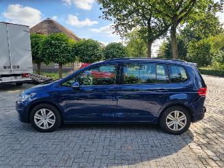 Volkswagen Touran 1.5 TSI 7 Pers Pano picture 6