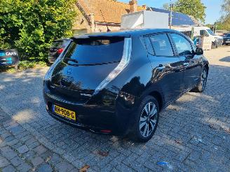Nissan Leaf 30KWh Leder Navi Stoelverw. picture 3