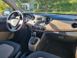 Hyundai I-10 1.0 Automaat Airco picture 10