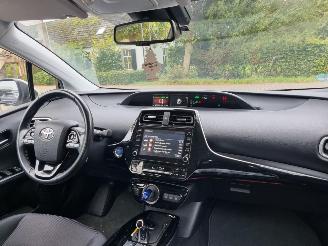 Toyota Prius 1.8 Plugin Hybrid Clima Stoelverw Navi picture 11