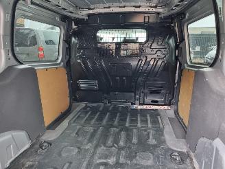 Ford Transit Connect 1.5 TDCI Aut L2 Navi Stoelverw. picture 10