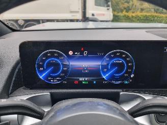 Mercedes EQB 250+ Pano Led Stoelverw. picture 17