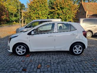Kia Picanto 1.0 GDi DynamicLine Airco Navi Camera picture 2