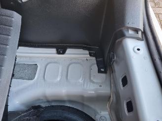 Kia Picanto 1.0 GDi DynamicLine Airco Navi Camera picture 9