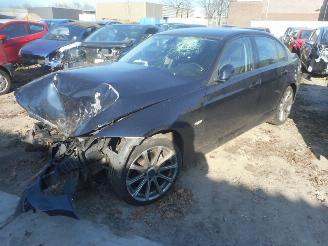 disassembly passenger cars BMW 3-serie 320d 2005/1