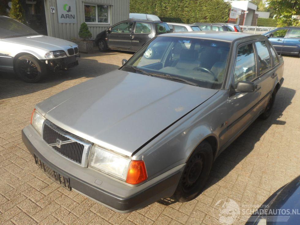 Volvo 440 