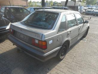 Volvo 440  picture 3