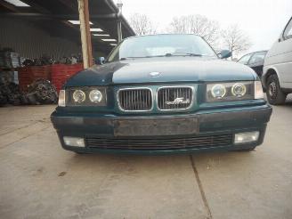 Salvage car BMW 3-serie 323ia  coupe 1997/1