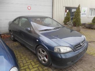 Opel Astra COUPE picture 4