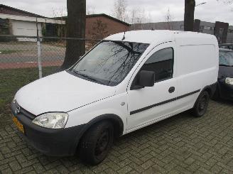 Schadeauto Opel Combo  2005/3
