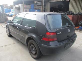 Volkswagen Golf  picture 3