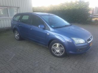  Ford Focus 1.6 ghia 2005/1