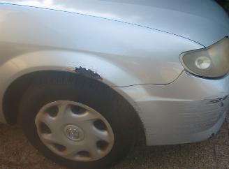 Mazda 323  picture 9