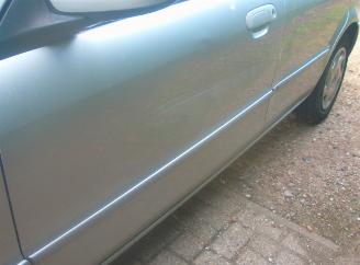 Mazda 323  picture 10