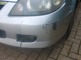 Mazda 323  picture 5