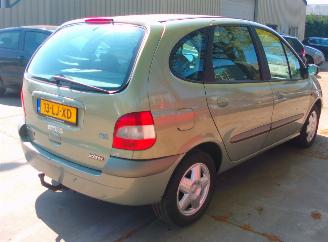 Renault Scenic  picture 3