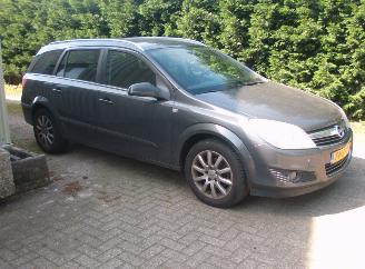 Damaged car Opel Astra  2009/1
