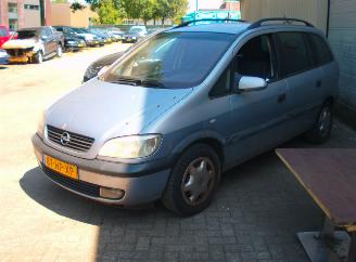 Opel Zafira  2002/1