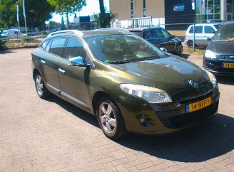Damaged car Renault Mégane  2010/9