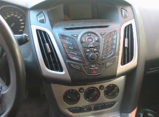 Ford Focus  picture 8