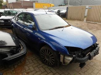 Ford Mondeo ST220 picture 2