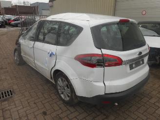 Ford S-Max  picture 3