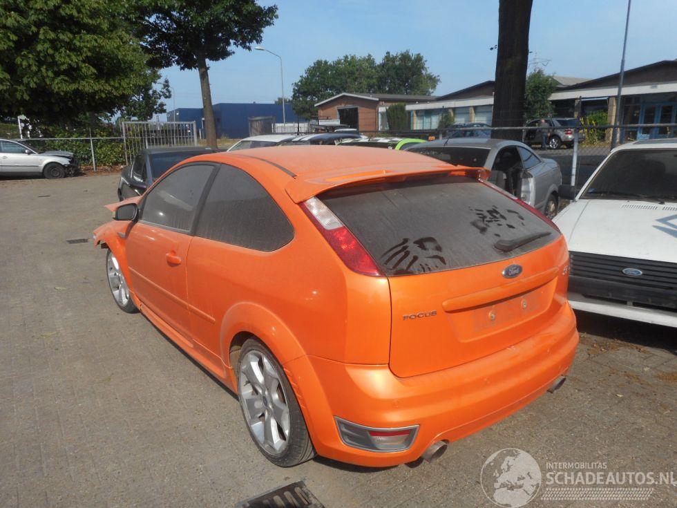 Ford Focus st 2.5 turbo