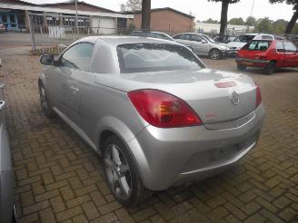 Opel Tigra twin top picture 6