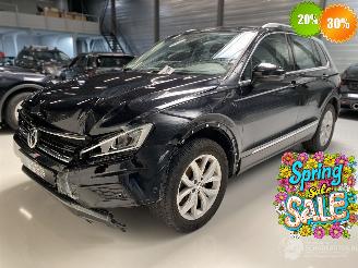 damaged passenger cars Volkswagen Tiguan 2.0 TSI DSG 4-MOTION/NAVI/LED/CAMERA/PARKASS/ALCANTARA/VOL! 2017/8