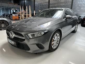 Voiture accidenté Mercedes A-klasse A180d 72dKM!!! GROOT SCHERM/LED/LEDER/PDC/CLIMATE/STOELVERW/VOL! 2019/8