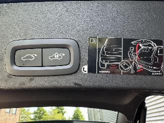 Volvo XC40 1.5 T3 R-Design NAVI/LED/CAMERA/FULL ASSIST/LEDER/VOL OPTIES! picture 12