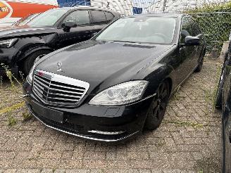 Mercedes S-klasse S400 HYBRID/NAVI/CAMERA/LUCHTVERING/LED/MASSAGE/SIDE-ASSIST/VOL! picture 2