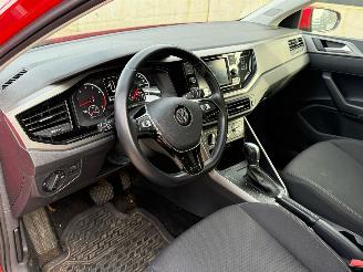 Volkswagen Polo DSG AUTOMAAT / DRIVEABLE DAMAGE / LED / STOELVERWARMING picture 8