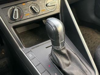 Volkswagen Polo DSG AUTOMAAT / DRIVEABLE DAMAGE / LED / STOELVERWARMING picture 7