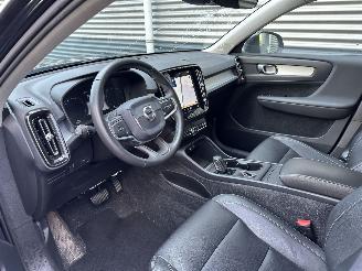 Volvo XC40 1.5 T3 R-Design NAVI/LED/CAMERA/FULL ASSIST/LEDER/VOL OPTIES! picture 8